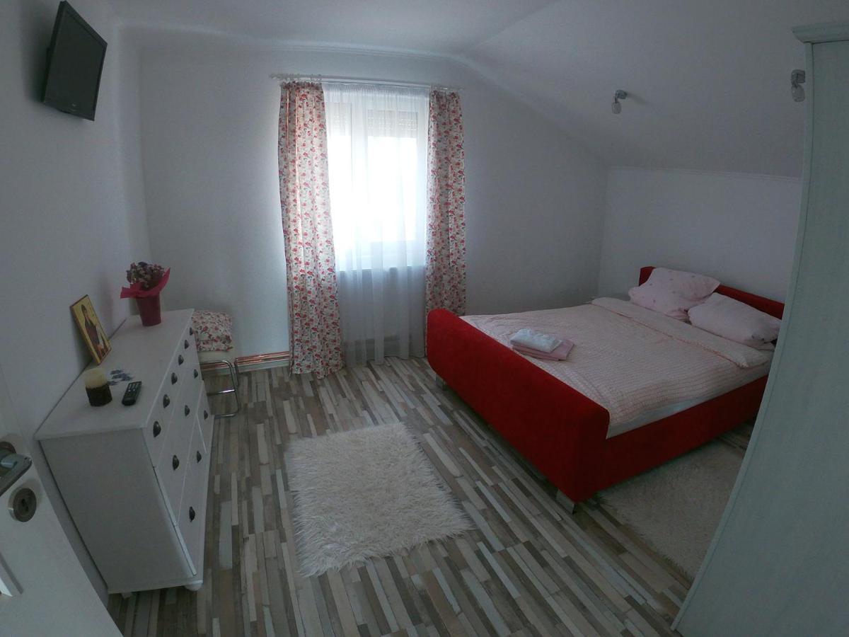 Casa Sannicolau Panzió Nagyszentmiklós Kültér fotó