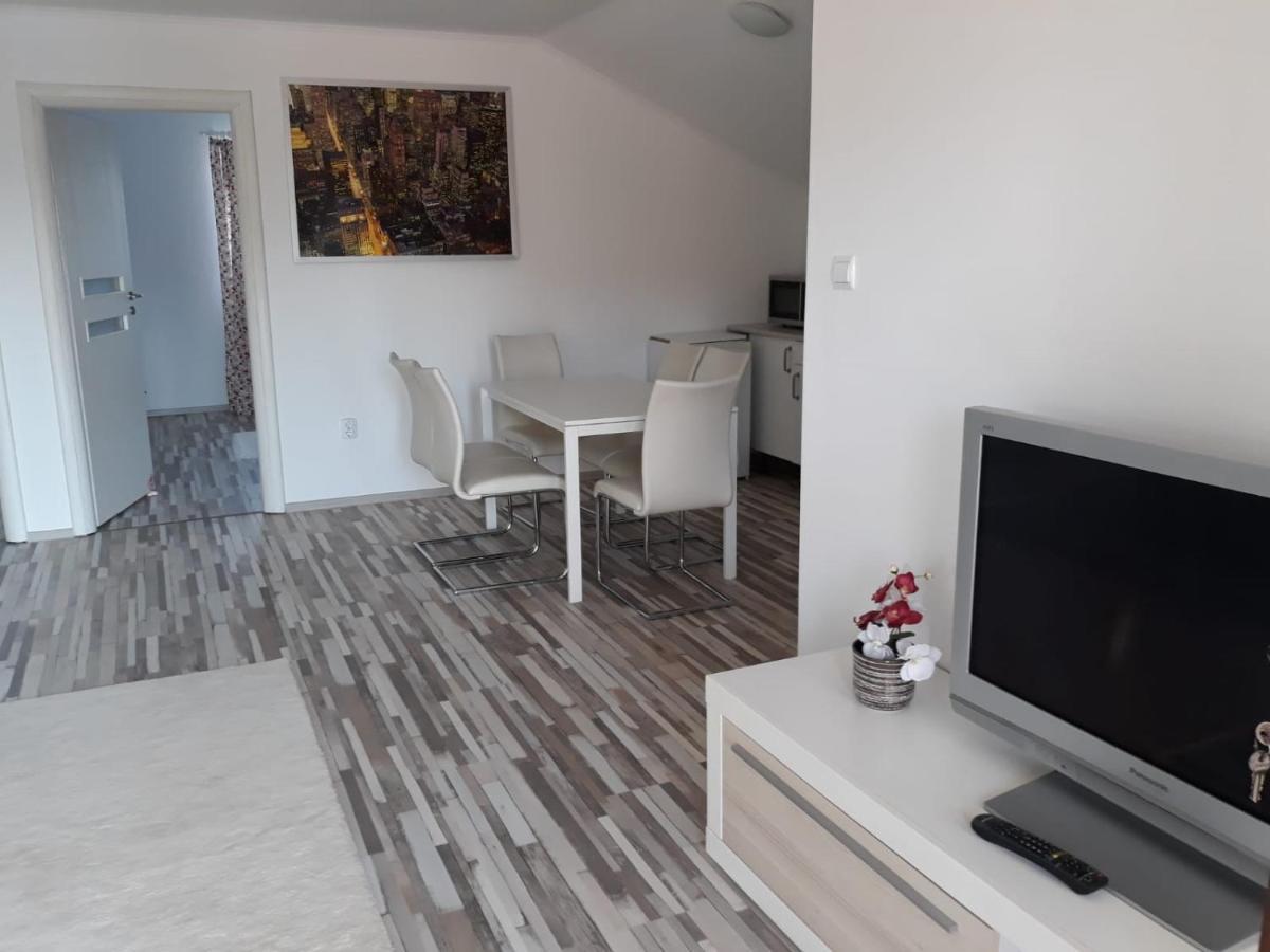 Casa Sannicolau Panzió Nagyszentmiklós Kültér fotó