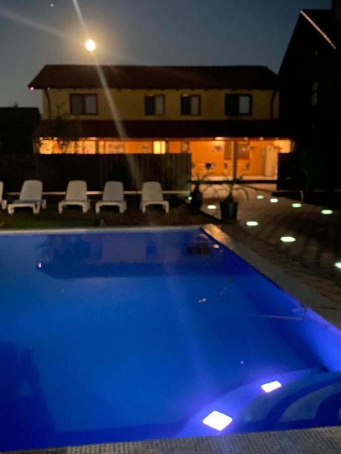 Casa Sannicolau Panzió Nagyszentmiklós Kültér fotó